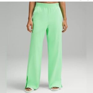 Stretch Woven High Rise Wide Leg Pant Pistachio